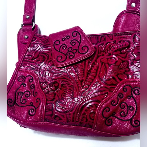 Elegant Burgundy Shoulder Bag - Picture 6 of 7